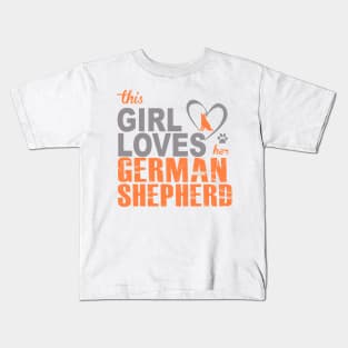 This girl lover her German Shepherd Dog! Especially for GSD owners! Kids T-Shirt